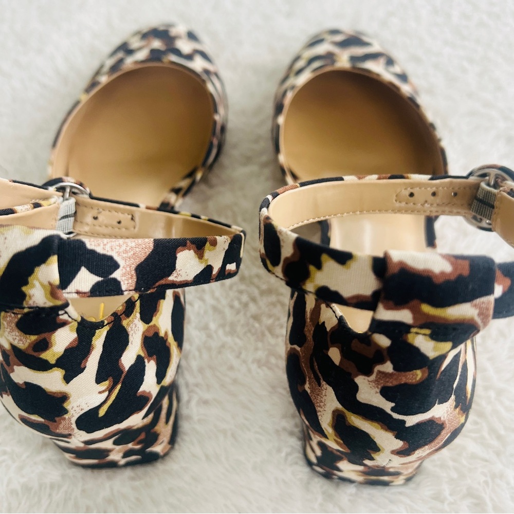 Cabi Style 6020 Women’s 9M Leopard Small Block Heel Ankle Strap Pumps NWOB - Picture 12 of 16